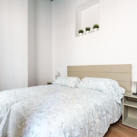 Apartamentos Leoncillos Севилья Экстерьер фото