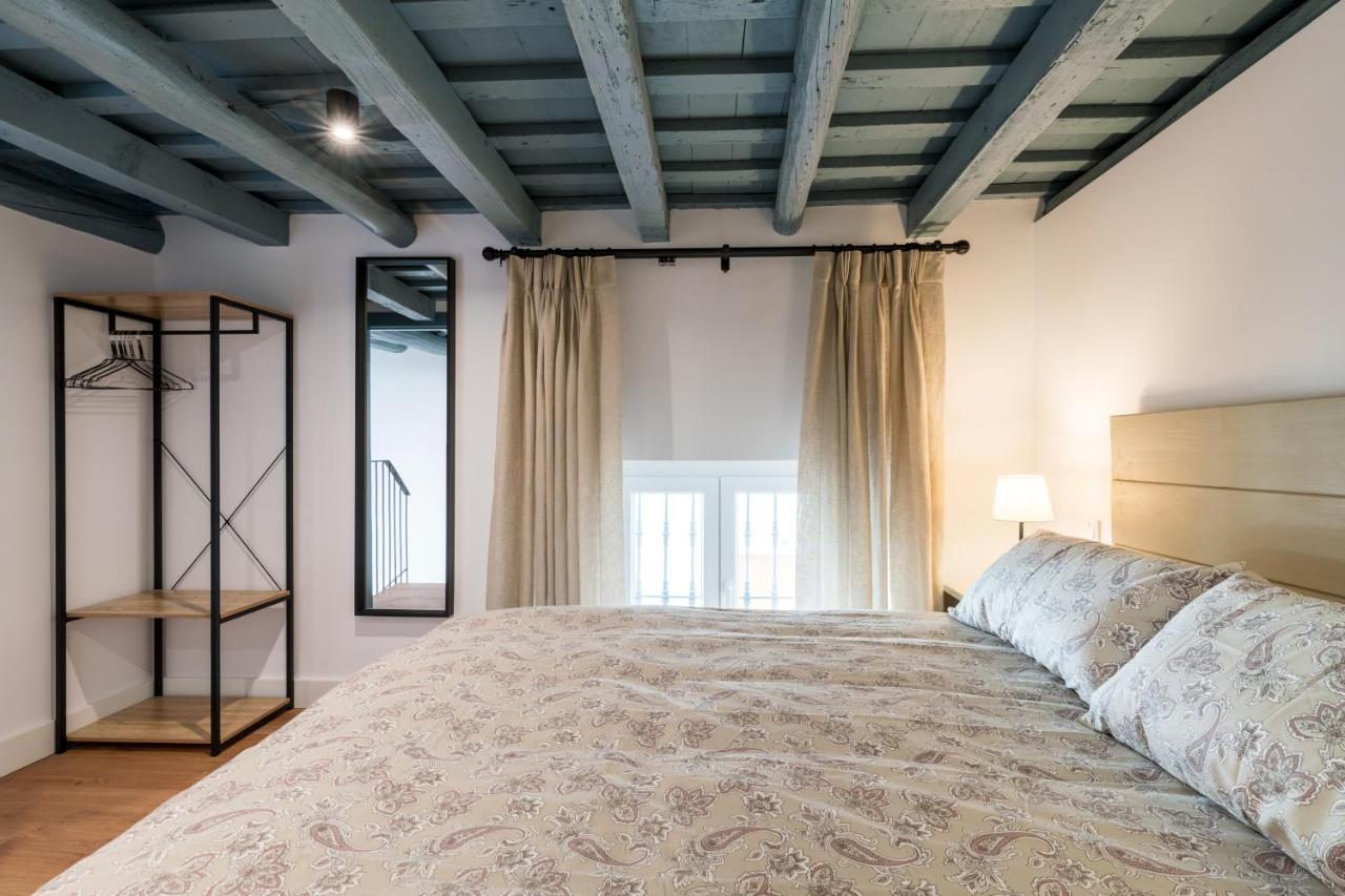 Apartamentos Leoncillos Севилья Экстерьер фото